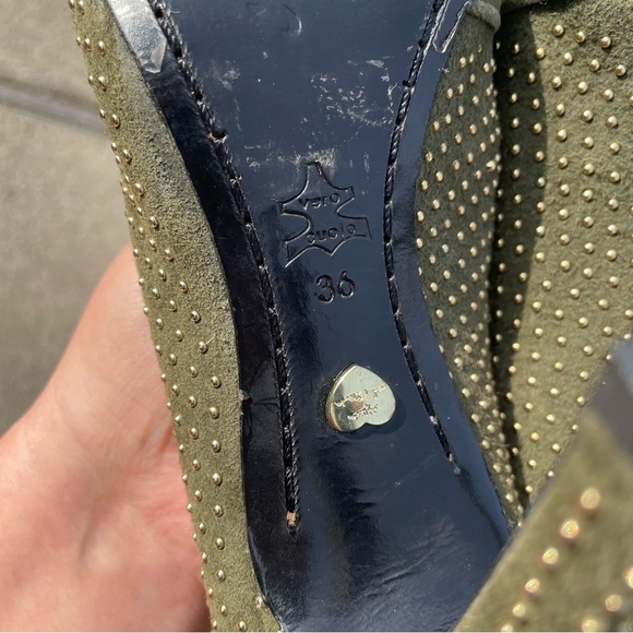Alice + Olivia Dina Pumps in Green Kid Suede Gold Studded EU 36 US Size 6 - Picture 10 of 14